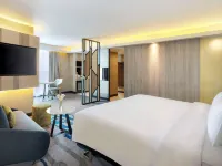 Novotel Suites Yogyakarta Malioboro Hotels in Danurejan
