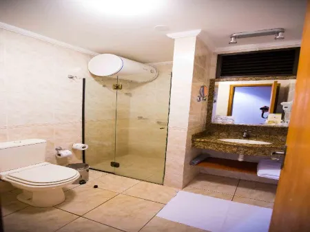 拉斯本塔納斯套房飯店