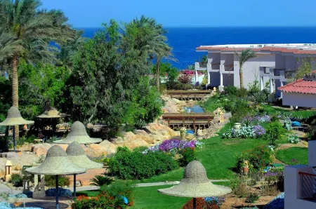 Parrotel Beach Resort