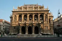 Serenity Boutique Budapest - Bed and Breakfasts