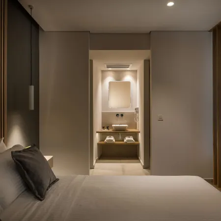 Trianon Luxury Apartments & Suites