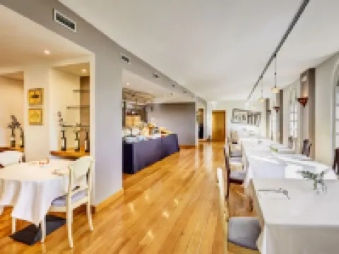 拉瓜迪亞西爾肯別墅酒店 阿拉瓦省酒店