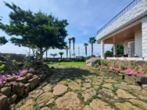 Seogwipo Stone Stay Pension Hotels in Seongsan llchulbong/Pyoseon-myeon