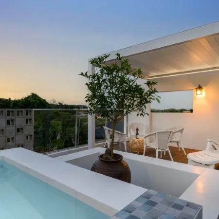 Seogwipo Stay Areum Samdal Pension Отели рядом с достопримечательностью «Тематический парк Sunrise Lands»
