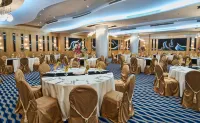 City Seasons Hotel & Suites Muscat
