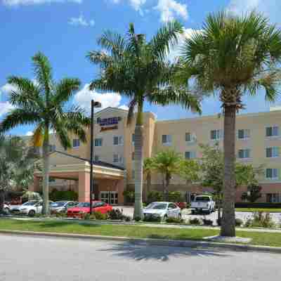 Fairfield Inn & Suites Fort Pierce Hotel Exterior