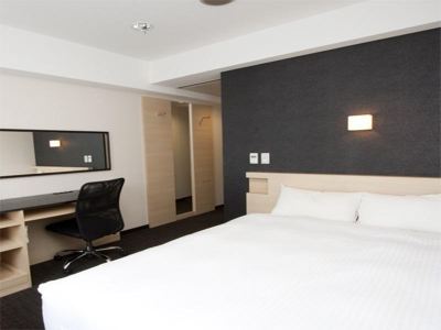 スタンダードダブル（禁煙） スマイルホテル京都四条の写真