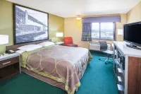 Super 8 by Wyndham Van Buren/Ft. Smith Area Hotel di 
