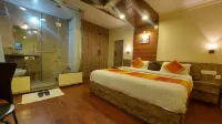 Shaleen Elegance Homestay Nakki Lake 400 Meters Các khách sạn gần Adhar Devi Temple