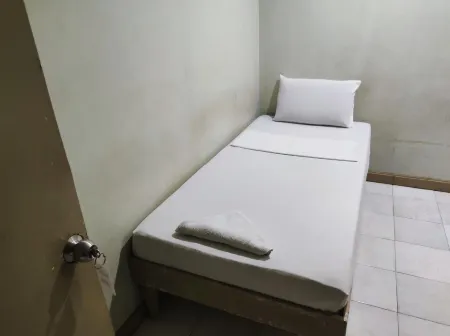 Parkview Hotel Отели в г. Восточный Мисамис