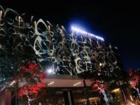 Century City Hotel Urban Square