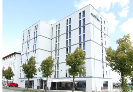 Motel One München-Garching Отели рядом с достопримечательностью «Средний центр Гарчинг-Форшунга»