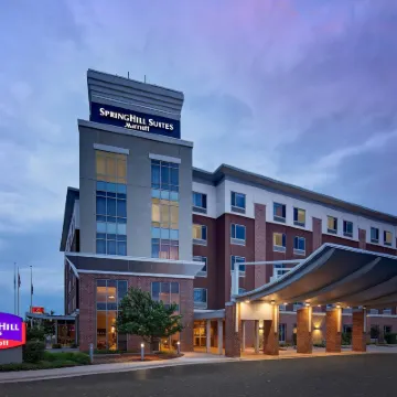 SpringHill Suites Green Bay Hotels near Shopko Hall