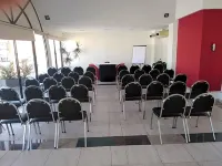 烏爾奇薩公寓&套房酒店
