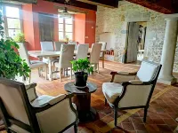 Le Relais des Deux Tours Hotels in Baume-les-Dames