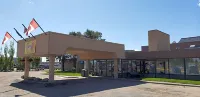 Super 8 by Wyndham Spruce Grove Các khách sạn ở Stony Plain