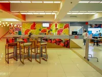Harris Hotel Pontianak - С баром