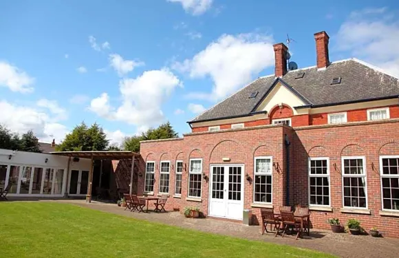 貝斯特韋斯特丹寇特酒店（Best Western Deincourt Hotel）