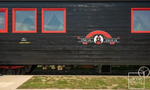 Stacja Galicja - Nocleg w pociągu Blisko Energylandia
