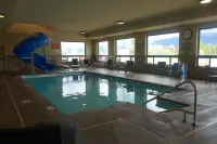 Glacier International Lodge - Pools