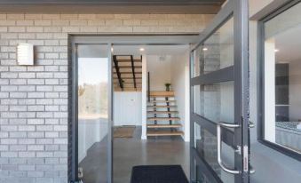 Kingfisher Retreat @ Eden Cove - Housity