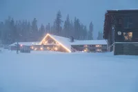 Mammoth Mountain Inn Hotels in June Lake