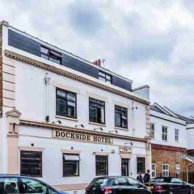 Dockside Hotel Hotel Exterior