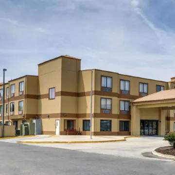 Quality Suites Baton Rouge East - Denham Springs