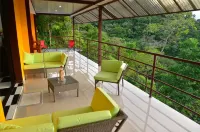 Vista del Pacifico Hotels near Manuel Antonio National Park