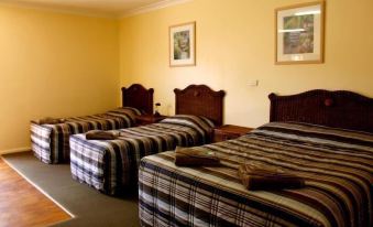 Isis Motel Scone