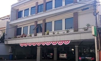 Hotel Unik - Housity