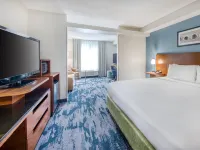 Fairfield Raleigh Crabtree Valley Hotel berhampiran Taman Pullen