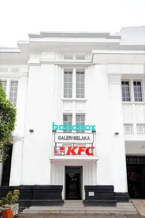 Bobopod Kota Tua, Jakarta