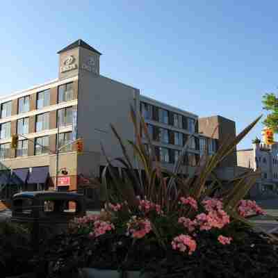 Crowne Plaza Kitchener-Waterloo Hotel Exterior