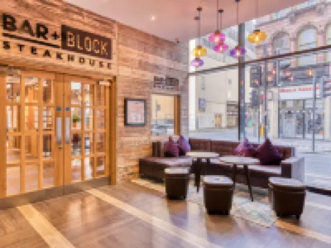 Premier Inn Glasgow City Centre (St. Enoch Square) โรงแรมในกลาสโกว์