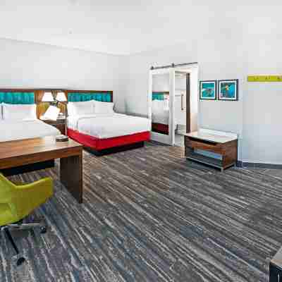 Hampton Inn & Suites by Hilton Canyon Rooms