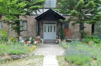Gasthof Montana Hotels near Hoshino Resorts Nekoma Mountain South Area