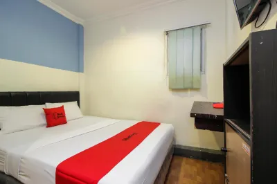 RedDoorz near Bethesda Manado Hotel di Manado