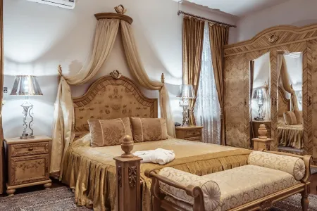 Ichan Qal'a Premium Class Hotel