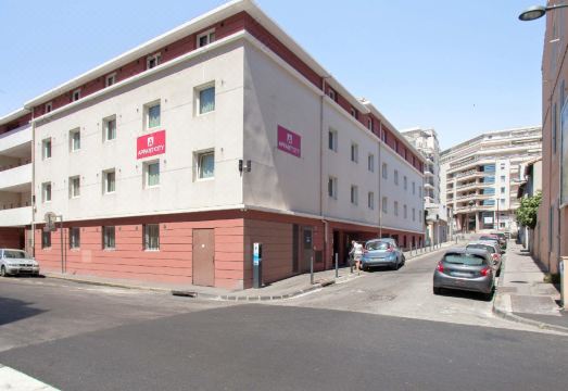 2. 아파르트시티 마..