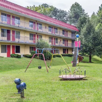 Super 8 by Wyndham Caryville TN