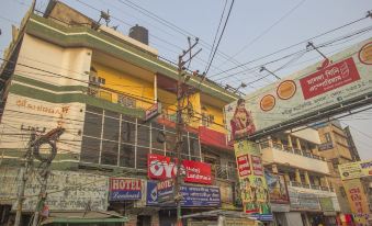 OYO 27610 Hotel Landmark