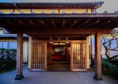 施設外観 由布院温泉 和風旅館 津江の庄の写真