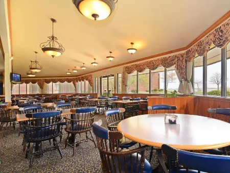 The Inn on Maritime Bay, Ascend Hotel Collection Отели в г. Ту Риверс