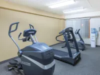 دايز إن باي ويندام سو فولز  إمباير - نادي رياضي