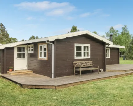 "Reima" - 220m to the Fjord Hotels in Ulfborg