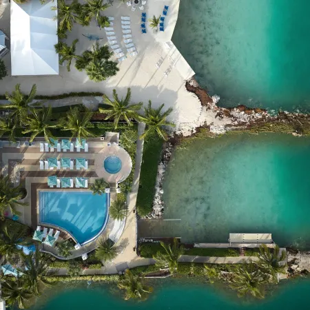 Courtyard Faro Blanco Resort