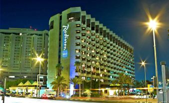 Radisson Blu Hotel, Dubai Deira Creek