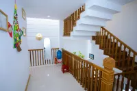 Phòng một giường, có Ban công, chổ đậu xe ô tô - Kenpia Homestay Hotels in Vy Da