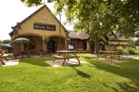 Premier Inn Glasgow East Hotels in Удингстон